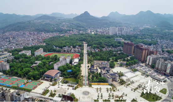 劉禹錫文化廣場(chǎng)。曾亮超 攝