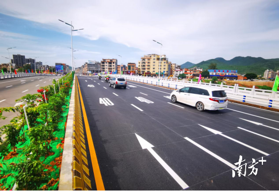 良江橋新貌。黃津 攝