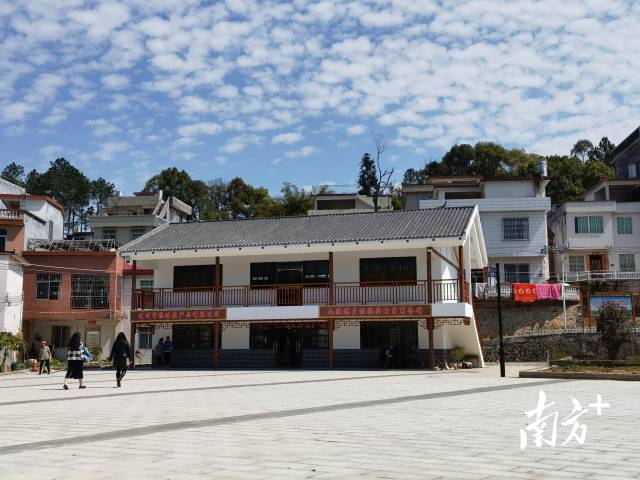 九陂鎮(zhèn)鄉(xiāng)村振興電子商務(wù)館。