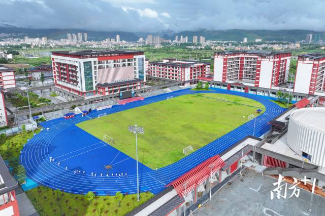 廣州六中連州實驗學(xué)校。曾亮超 攝