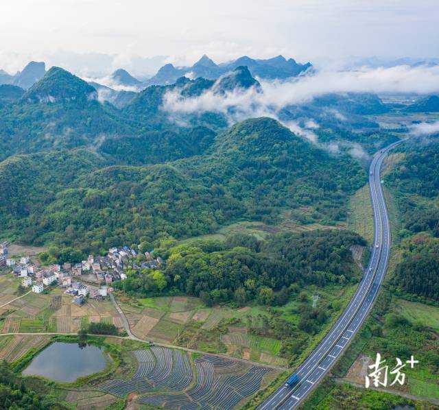 連州境內(nèi)已有三條高速。黃慧誠 攝